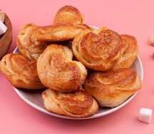 Фуршетные сладкие плюшки московские с сахаром