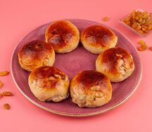 Булочки сладкие с изюмом