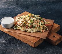 Коул слоу с луком фри