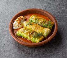 Голубцы с киноа и печёными овощами