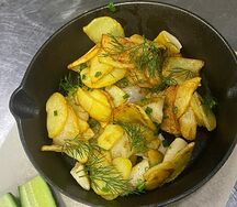 Жареный картофель с боровиками