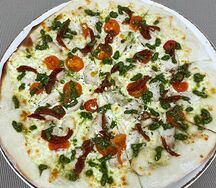 Пицца Курица с песто