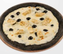 Пицца с артишоками Блэк