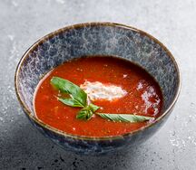 Томатный суп со страчателлой