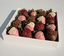 Клубника в шоколаде Тутто Бене размера М