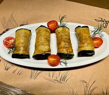 Рулетики из баклажан