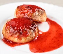 Сырники с клубничным муссом