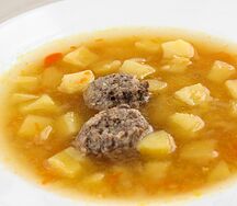 Суп гороховый с мясными фрикадельками