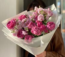 Букет из пионовидных роз