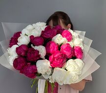Букет Моно пионов