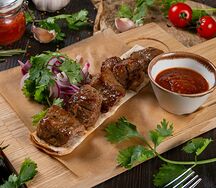 Шашлык из cвинoй шеи