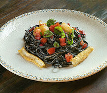 Black pasta с гребешками