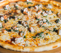 Пицца с креветками