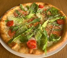 Пицца Цезарь с курицей