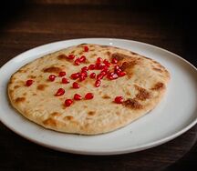 Хачапури по-имеретински большое