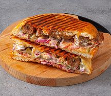 Люля из говядины в лепешке