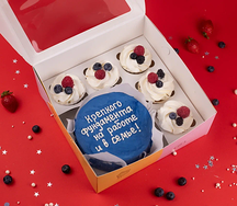 Бенто-торт с капкейками Крепкого фундамента