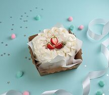 Бенто-торт Молочная девочка клубника и банан