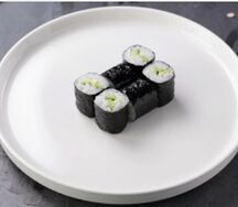 Ролл с авокадо