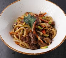 Удон с говядиной