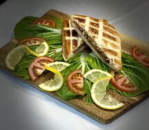 Сэндвич с ветчиной и сыром