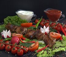 Шашлык из cвинoй шеи