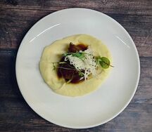 Бразато с картофельным пюре и пармезаном
