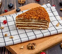 Торт Медовик кусочек