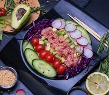 Поке с тунцом