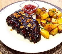 Свиные ребра барбекю с картофелем