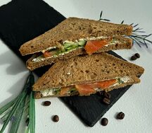 Сэндвич с семгой