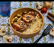 С курицей и грибами