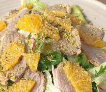 Салат с утиной грудкой и апельсинами