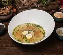 Суп Куриный с перепелиным яйцом
