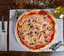 Пицца с ветчиной и грибами