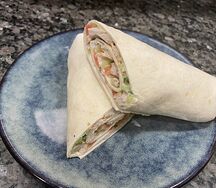 Роллы в лаваше с курицей