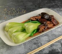 Грибы с капустой пак чой