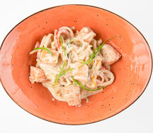 Лапша с лососем