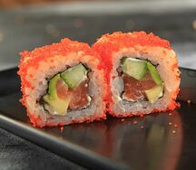 Калифорния с лососем