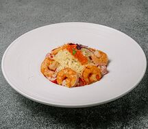 Спагетти с креветками и икрой