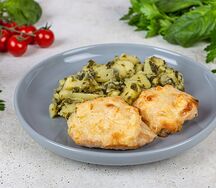 Курица, запеченная с ананасом и картофелем