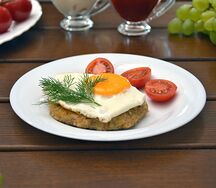 Бифштекс мясной с яйцом
