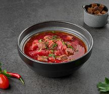 Борщ домашний с гренками