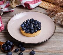 Корзинка с голубикой