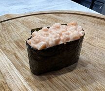 Гункан Лосось