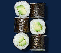 Ролл с авокадо фирменный