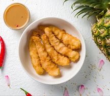 Креветки темпура с соусом спайси