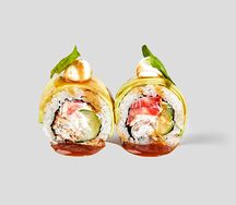 Ролл Угорь с клубникой  