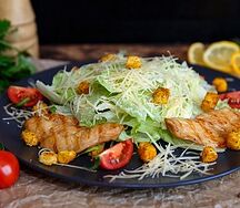 Салат цезарь с курицей