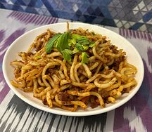 Жареный лагман с фаршем